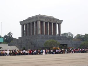 Hanoi Ho Chi Minh Mausoleum (8)
